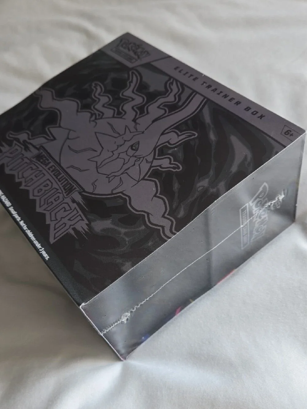 Pokemon Elite Trainer Box - Mega Evolution Pitch Black Trading Cards